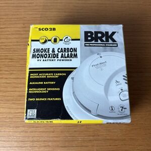 BRK First Alert SCO2B Carbon Monoxide & Smoke Alarm Combo Detector-Battery Powde